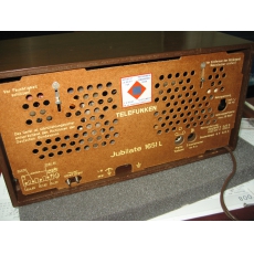 TELEFUNKEN 德律風根 Mignonette R532 膽/真空管收音機FM、AM、SW播放功能